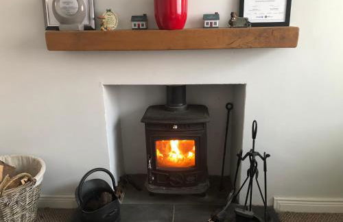 PondeROSEa Cottage Free Gated Parking M1 & City location, wood stove - Foto 17