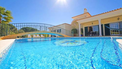 Exceptional Villa with Pool, Tennis Court, Games Room - Foto 4