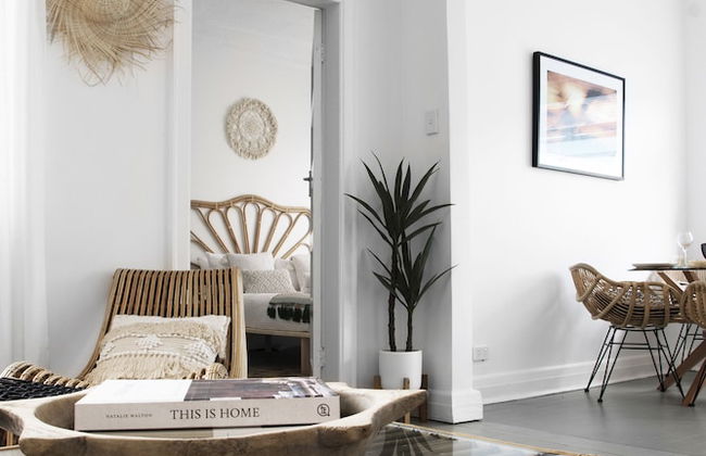 Beach Cottage in Bondi - Photo 11