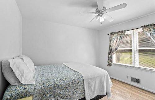 Lilburn Gateway with Game Loft, Fire Pit, Stone Mountain - Foto 30