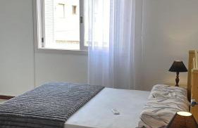 Espaçoso 1 d perto do mar com vaga - Foto 9