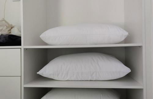 Apartamento novo a 350 m da praia das Toninhas em Ubatuba - 2 dormitórios sendo 1 suite, piscina, varanda gourmet com churrasqueira, ar condicionado, cozinha completa, garagem privativa - Foto 12