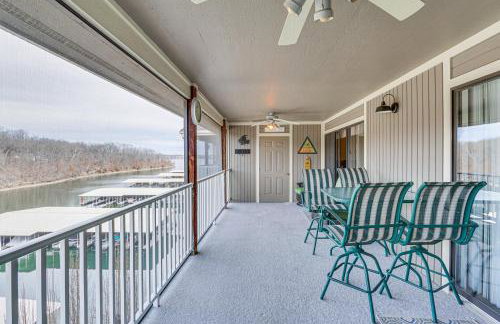 Lakefront Osage Beach Abode w/ Grill & Pool Access - Foto 15