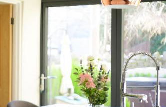 Luxurious Retreat in Buxton - Photo 25