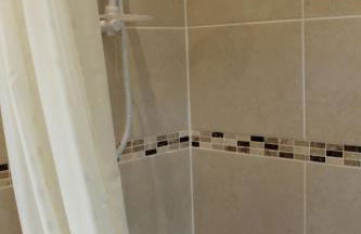 Pear Tree House Studio - Photo 13