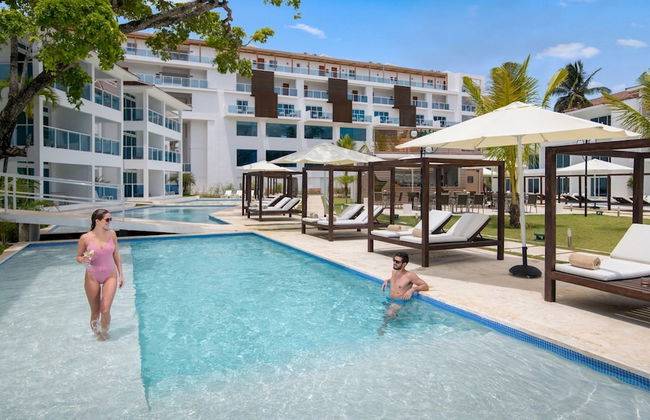 Outstanding 1 Bedroom Apartment Pool View B - Photo 17