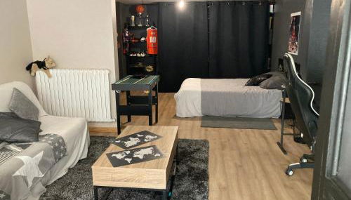 Maison ligne droite des Hunaudières-Circuit 24H du Mans - Foto 2