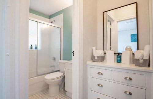 CITY VIBES - Modern Suite in the heart of Downtown - Foto 5