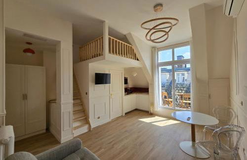 LV2 Au cœur de l'Avenue des Champs-Elysées Arc de Triomphe - Foto 5