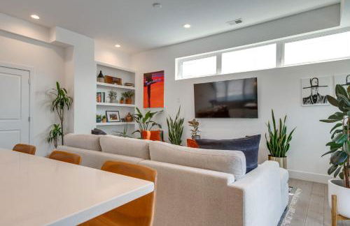 Modern Denver Townhome with Rooftop Terrace! - Foto 6