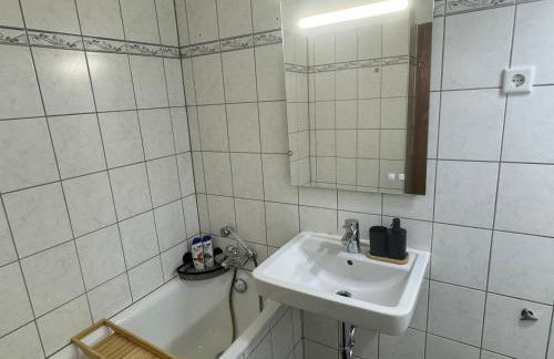 Stylish & Relaxing Modernes Apartment mit Privatparkplatz - Foto 18