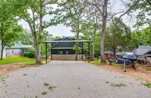 Dock and Fire Pit Cedar Creek Lakefront Retreat! - Foto 34