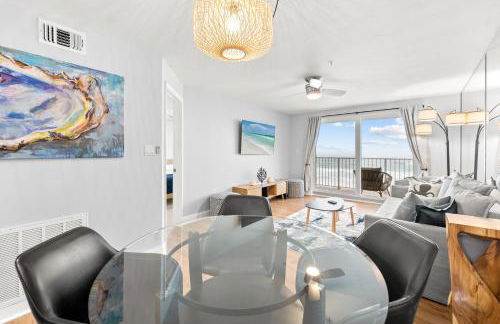 SeaGlass - Oceanfront with expansive balcony - Foto 12