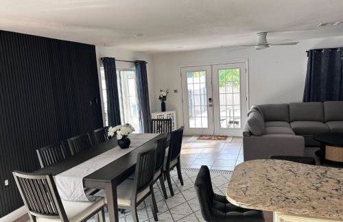 5 bedroom pool house air hockey walk to beach - Foto 5