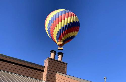 TALISMAN AMAZING VIEWS Walk to Uptown Sleeps 4 - Foto 50