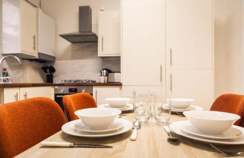 Ashton 2BR Escape near Historical Town Market - Foto 5