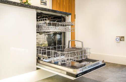 Two Waters 4bed Luxury Business and Retreat - Photo 25