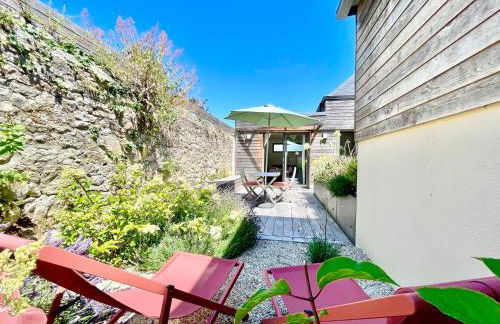 300 m Plage et Centre Ville - Parking Privatif et Gratuit sur Place - Terrasse Bois - Foto 12