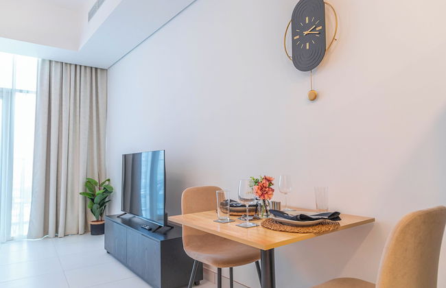 Bloomfields Stylish STU in Thalassa - Photo 3