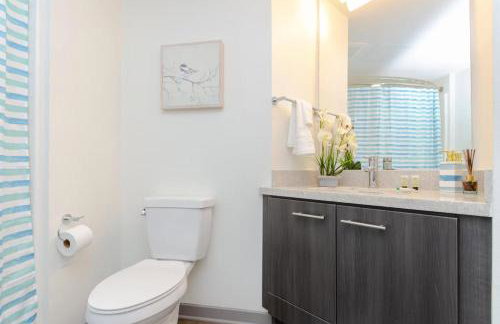 Charming 3 Bedroom Apartment with Pool Near San Diego Convention Center - Foto 9