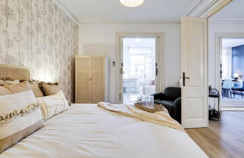 Casa modernista en Paseo de Gracia - Photo 23