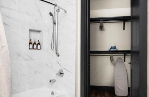 Lux 1BR Near Downtown & Domain Pool, Gym - Foto 12