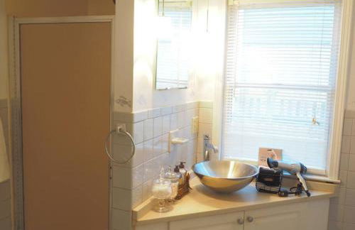 Casa al Mare Beachfront Retreat King Bed Near Yale - Foto 25