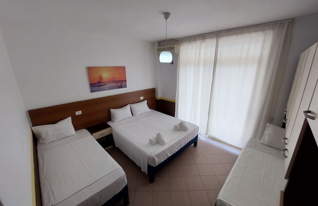 Hotel Nacional Durres - Photo 10