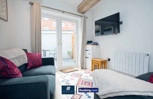 2 Bed House By Southern Stays Short Lets & Serviced Accommodation Bournemouth With Parking - Relocation & Family, 1km From The Beach - Photo 43