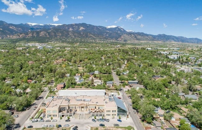 3brdowntownwalk to Everywhere & Bars W/fire pit - Foto 58