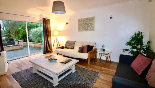 Glenwell House - Photo 2