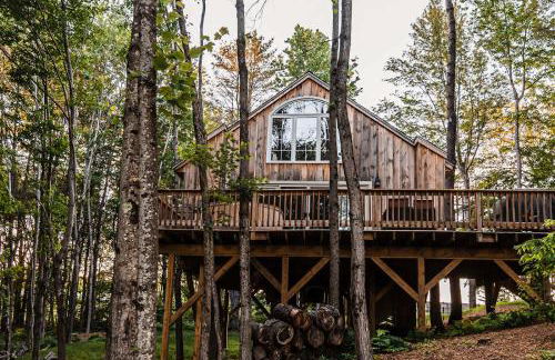 Treehouse Duo Lakefront 2 Private Hot Tubs - Photo 4