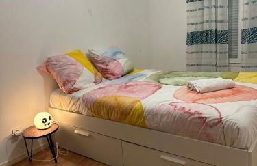 Chambre chez Flore, Versailles Thoiry, France, miniature - Foto 2