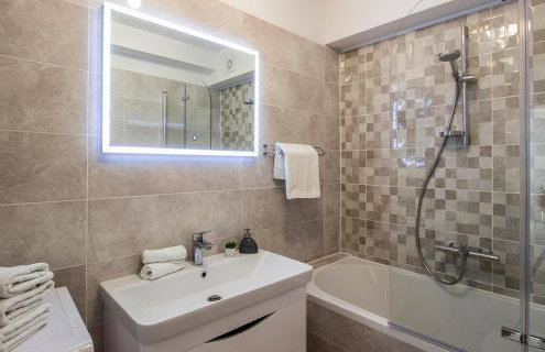 Hill Apartment with Private Pool - Foto 24