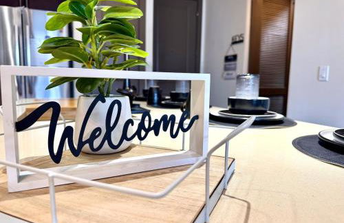 Galleria King Luxury Suite - Walk to Mall - Pool View - Foto 8