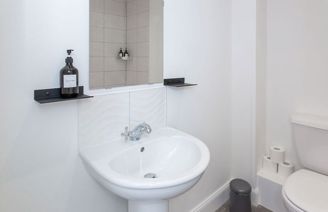 Central Flats in Cardiff with Parking - Foto 60