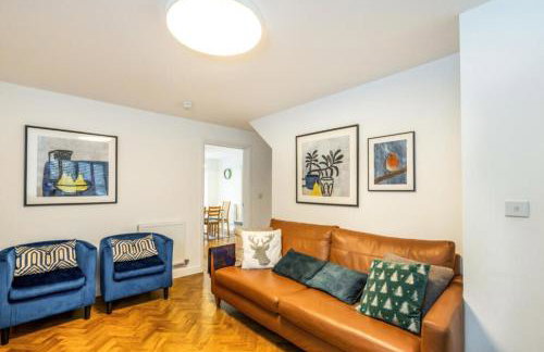 3-Bed Home Chichester with Parking, Ensuite & Garden - Foto 8