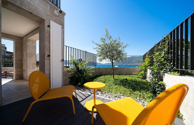 Villa Lastva is a Five Star Seafront Luxury Villa With Privite Pool - Foto 55