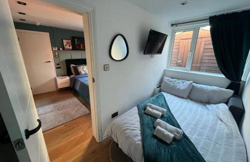 Flamingo Retreat with a Private Garden - Foto 18