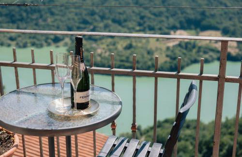 Lago del Turano - Guest House il Nido dell'Aquila - Foto 3