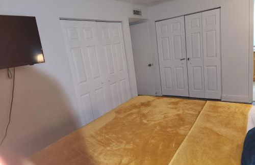 Beautiful 2-Bedroom Condo Near Universal and other Orlando Attractions, King Bed & Wi-Fi - Foto 38