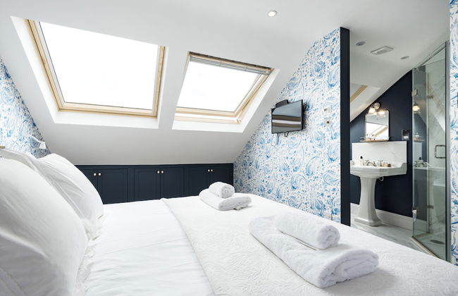 Spectacular Shepherds Bush Home Close to Westfield - Photo 6