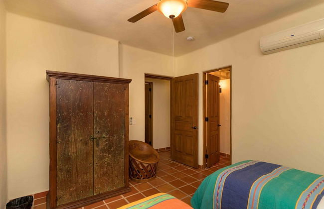 Casa De La Alegria 3BR by Casago - Photo 6