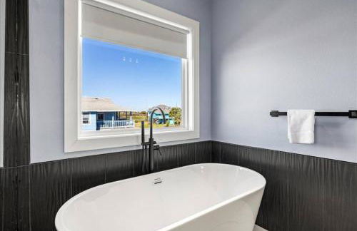 The Suite Spot | The Palm Beach - Photo 49