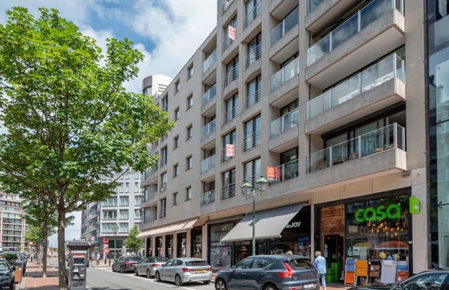 High end Apartment Nearby the Beach in Knokke With Parking - Foto 34