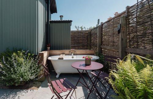 Hurdlemakers Hut - Photo 2