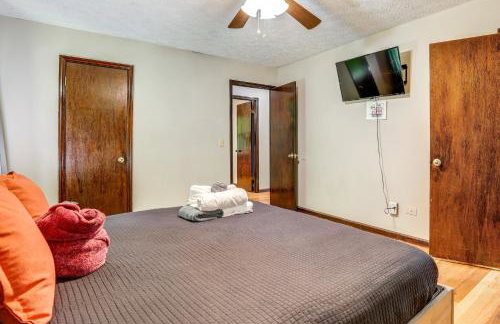 Group Getaway Spacious Home in Stone Mountain! - Foto 15