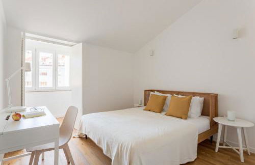 Calçada de Santo Amaro Apartments - Photo 33