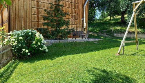 Landhof Ella - Ferienhaus vor den Toren Salzburgs - Foto 5, Garden view