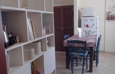 Un letto nel cortile - Foto 1